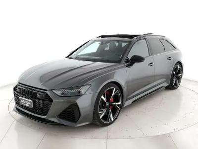 Usata Audi RS6 600 CV (441 kW) 2022 Grigio scuro metall. Station wagon