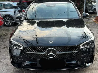 Usata Mercedes CLA200 AMG Line Premium 150 CV (110 kW) 2025 Nero Berlina