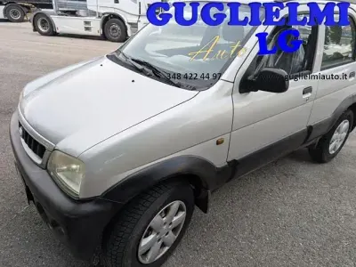 Usata Daihatsu Terios 85 CV (62 kW) 2003 Grigio SUV