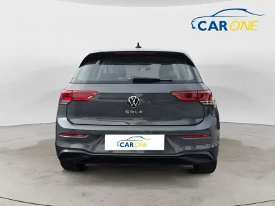 Usata VW Golf VIII Life 150 CV (110 kW) 2022 Grigio Berlina
