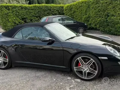 Usata Porsche 911 Carrera 4 Cabriolet 325 CV (239 kW) 2007 Nero Cabrio