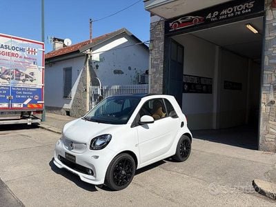 Begagnad Smart ForTwo Coupé Passion 70 HK (51 kW) 2019 Vit Sportkupé