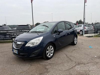 Occasion Opel Meriva Cosmo 95 ch (69 kW) 2010 Bleue Monospace