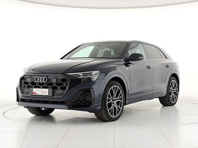 Usata Audi Q8 S-Line 394 CV (289 kW) 2025 Grigio waitomo metallizzato SUV