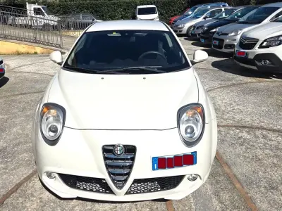 Usata Alfa Romeo MiTo 77 CV (56 kW) 2015 Bianco Utilitaria