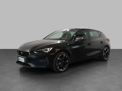 Usata Cupra Leon 150 CV (110 kW) 2023 0e nero midnight Berlina