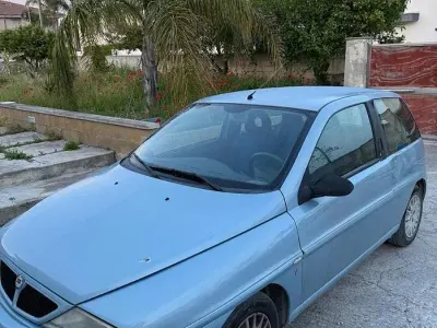 Usata Lancia Ypsilon 60 CV (44 kW) 2003 Utilitaria