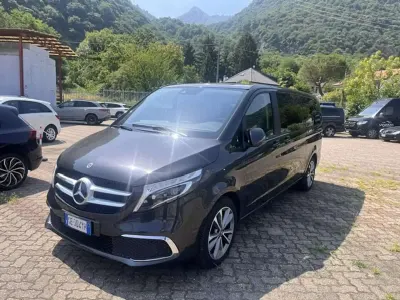Usata Mercedes V250 Premium 190 CV (139 kW) 2021 Grigio Monovolume