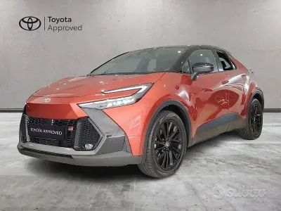 Usata Toyota C-HR Sport 223 CV (164 kW) 2025 Rosso SUV