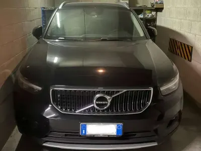 Usata Volvo XC40 Inscription 163 CV (119 kW) 2021 Nero SUV