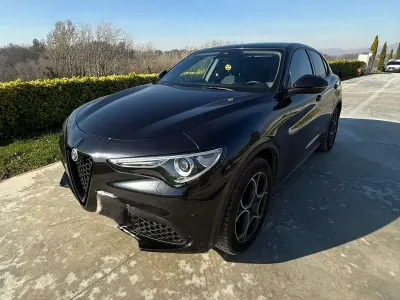 Usata Alfa Romeo Stelvio Sprint 190 CV (139 kW) 2021 Nero SUV