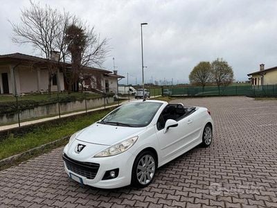 Usata Peugeot 207 CC 108 CV (79 kW) 2010 Bianco Cabrio
