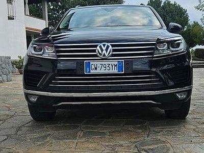 Usata VW Touareg 224 CV (164 kW) 2016 Nero SUV