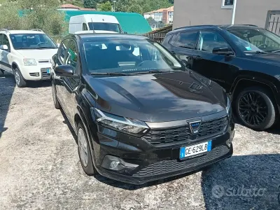 Usata Dacia Sandero Essentiel 65 CV (47 kW) 2021 Nero Berlina
