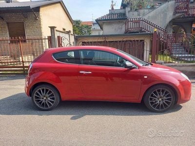 Usata Alfa Romeo MiTo 120 CV (88 kW) 2015 Rosso Utilitaria