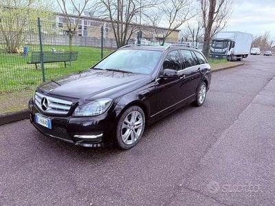 Usata Mercedes C220 Avantgarde 169 CV (124 kW) 2013 Nero Station wagon