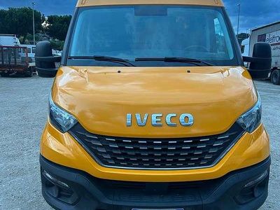 Usata Iveco Daily 156 CV (114 kW) 2020 Giallo Furgone