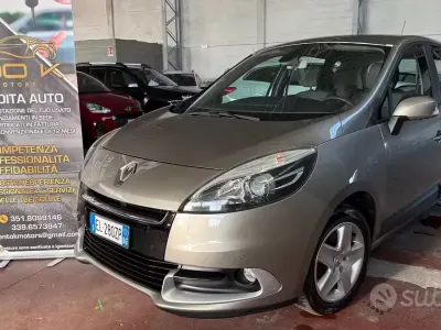 Usata Renault Scénic III 116 CV (85 kW) 2012 Marrone Monovolume