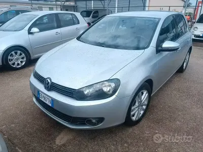 Usata VW Golf VI 105 CV (77 kW) 2010 Grigio Utilitaria