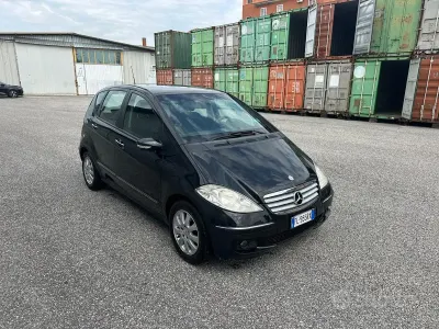 Usata Mercedes A180 Avantgarde 109 CV (80 kW) 2008 Nero Berlina