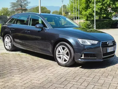 Usata Audi A4 Business Plus 150 CV (110 kW) 2016 Blu/azzurro Station wagon
