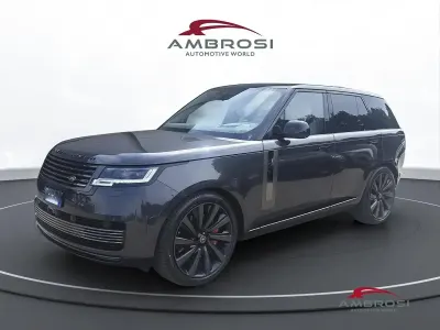 Usata Land Rover Range Rover 615 CV (452 kW) 2024 Grigio SUV