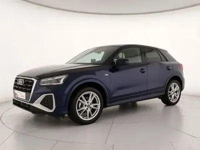 Usata Audi Q2 S-Line 150 CV (110 kW) 2025 Blu navarra metallizzato SUV