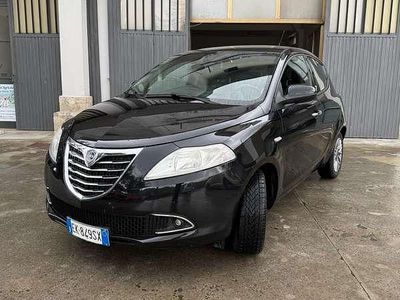 Begagnad Lancia Ypsilon S 95 HK (69 kW) 2011 Halvkombi
