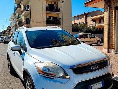 Usata Ford Kuga 140 CV (102 kW) 2010 Bianco SUV