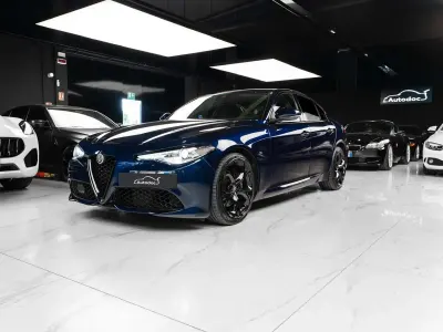 Usata Alfa Romeo Giulia Veloce 211 CV (155 kW) 2017 Blu/azzurro Berlina