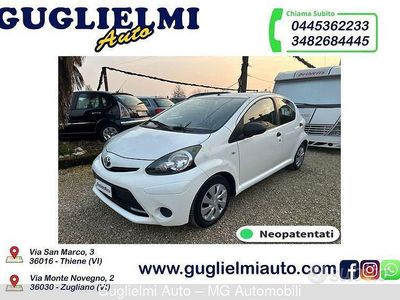 Usata Toyota Aygo Lounge 68 CV (50 kW) 2012 Nessuno Utilitaria