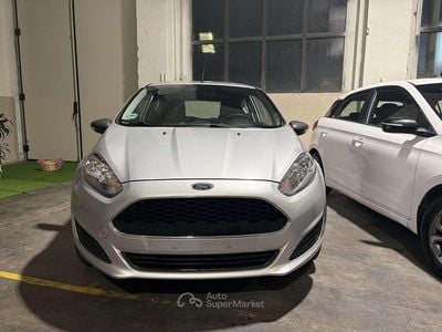 Argento Usata 2016 Ford Fiesta Business Edition Berlina | 6299 € (Buon prezzo)