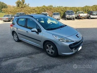 Usata Peugeot 207 73 CV (53 kW) 2009 Grigio Station wagon