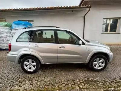 Gebraucht Toyota RAV4 116 PS (85 kW) 2005 Grau SUV