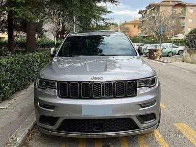Usata Jeep Grand Cherokee Summit 250 CV (183 kW) 2018 Grigio SUV