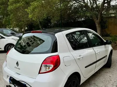 Usata Renault Clio IV 68 CV (50 kW) 2013 Bianco Berlina