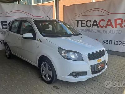Usata Chevrolet Aveo LS 70 CV (51 kW) 2012 Bianco Berlina