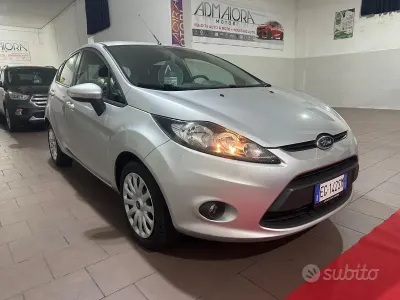 Occasion Ford Fiesta 68 ch (50 kW) 2011 Gris Berline