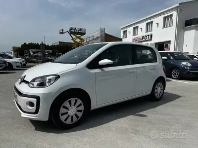 Usata VW up! move up! 60 CV (44 kW) 2017 Bianco Utilitaria