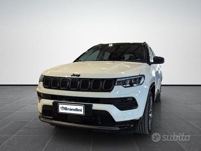 Usata Jeep Compass Summit 131 CV (96 kW) 2025 Alpine white con tetto nero SUV