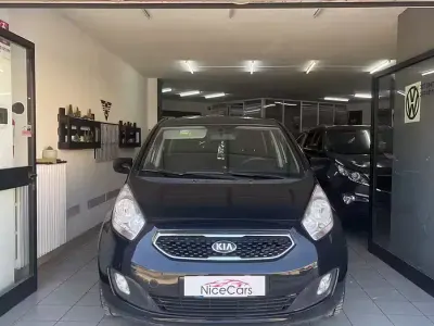 Usata Kia Venga Active 90 CV (66 kW) 2015 Nero Utilitaria