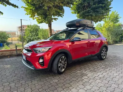 Usata Kia Stonic 110 CV (80 kW) 2018 Rosso SUV