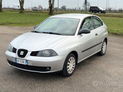 Usata Seat Ibiza 63 CV (46 kW) 2004 Grigio Utilitaria