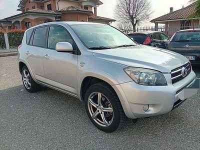 Usata Toyota RAV4 Luxury 177 CV (130 kW) 2009 Argento SUV