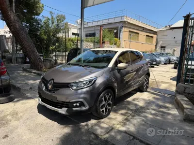 Usata Renault Captur 90 CV (66 kW) 2019 Grigio SUV