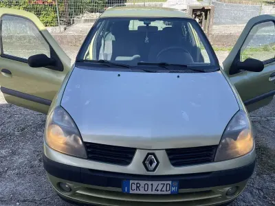 Usata Renault Clio II 58 CV (42 kW) 2004 Berlina