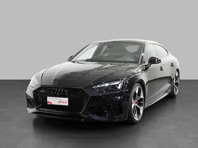 Nuova Audi RS5 Sportback Performance 471 CV (346 kW) 2025 Nero sebring effetto cristallo Berlina