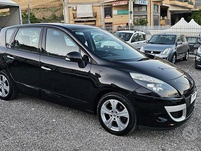Usata Renault Scénic III Luxe 110 CV (80 kW) 2011 Nero Monovolume