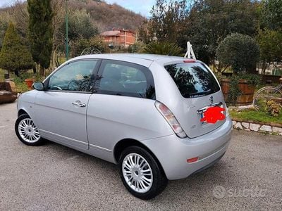 Usata Lancia Ypsilon 60 CV (44 kW) 2011 Utilitaria