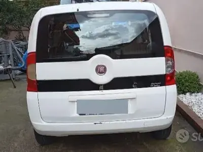Usata Fiat Qubo Trekking 75 CV (55 kW) 2014 Bianco Monovolume